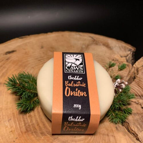Caws Cenarth Mature cheddar With Balsamic Onion